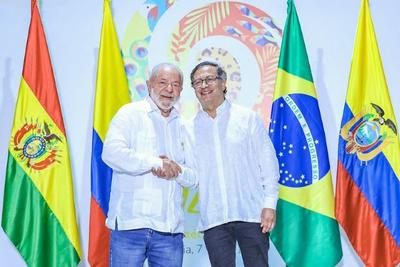 Lula vai à Colômbia e discute com Petro eleições na Venezuela
