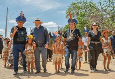 Lula defende demarcação de terras indígenas e promete financiamento agrícola 