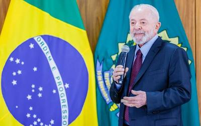 "Não esqueci da cervejinha e da picanha", diz Lula ao comentar que queda de popularidade não preocupa
