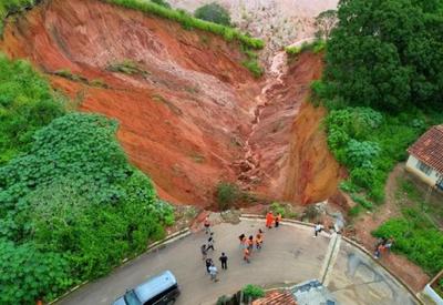 Previsão do tempo: crateras gigantes ameaçam engolir casas no Maranhão