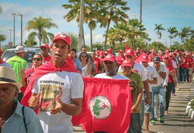"Abril Vermelho": MST invade mais 3 fazendas na Bahia