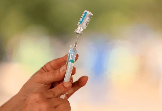 Fiocruz aponta para estagnação na cobertura vacinal contra covid