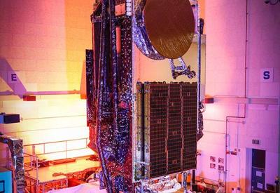 SpaceX lança maior satélite de comunicações do mundo