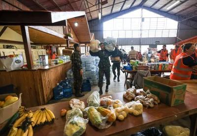 Governo federal prepara doação de 52 mil cestas de alimentos às vítimas da chuva no RS
