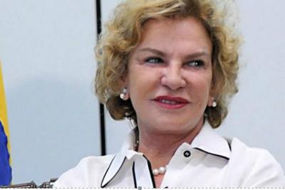 Médicos tiram a sedação da ex-primeira-dama Marisa Letícia