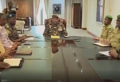 Líderes africanos aprovam intervenção militar no Níger