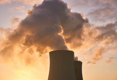 Emissões de gases de efeito estufa precisam diminuir 43% até 2030, diz IPCC