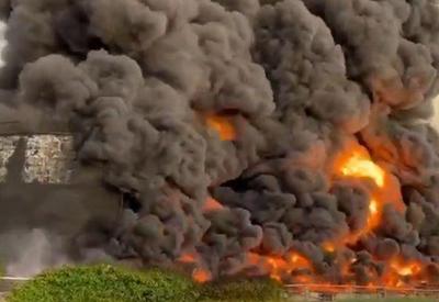 Drones atingem depósito de petróleo russo na Crimeia e causam explosão