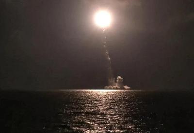 Rússia testa míssil balístico intercontinental a partir de novo submarino nuclear