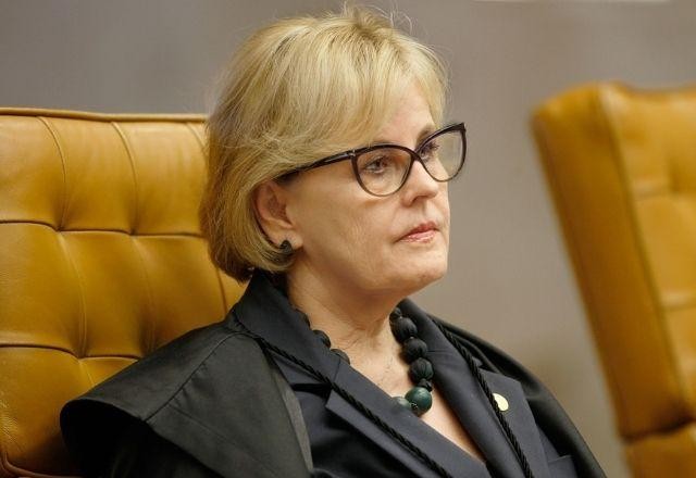 Rosa Weber dá dez dias para Bolsonaro explicar indulto a Daniel Silveira