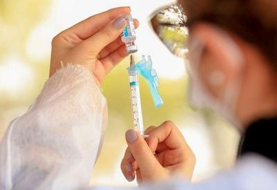 Vacina da Moderna contra covid é segura em crianças de 6 a 11 anos