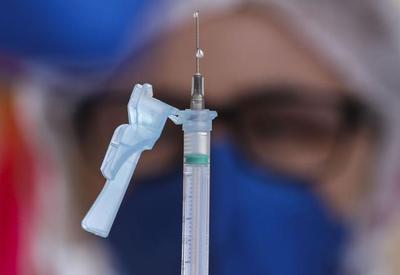Anvisa renova autorização de vacinas e medicamentos de uso emergencial