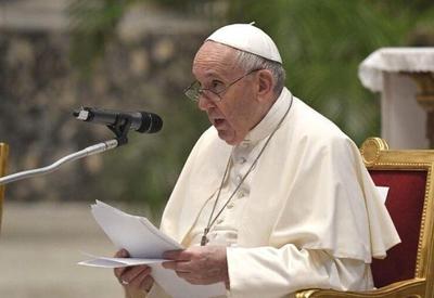 Papa Francisco envia carta ao G7 e pede diálogo para conter ameaça nuclear