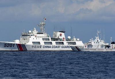 Navios da China e Filipinas evitam acidente por pouco