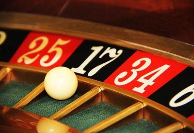 As principais diferenças na legislação de sites de apostas e cassinos