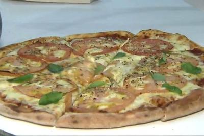 No Dia da Pizza, SBT vai a lugar que já vendeu 1200 pedaços em 24 horas