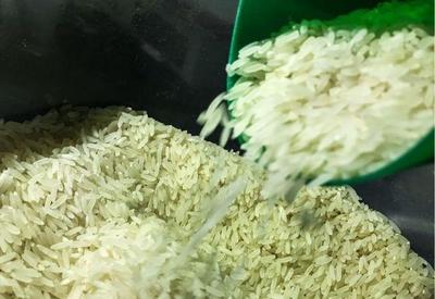 Governo faz corte no imposto de importação de arroz, feijão e carne