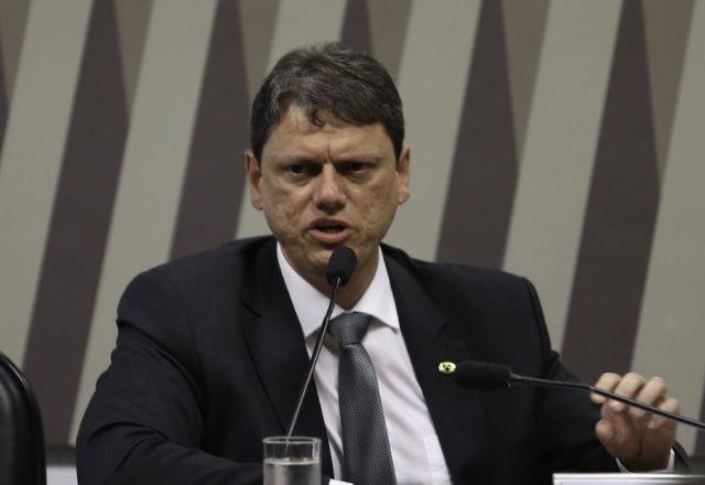 Tarcísio de Freitas pode ser investigado por mudança de domicílio eleitoral