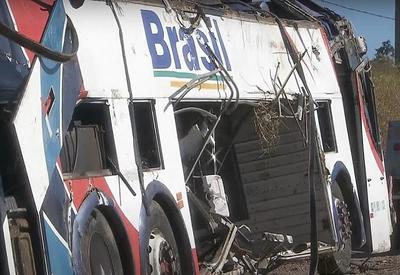 Ônibus que caiu em Rio Claro (SP) pode ter tido problema mecânico