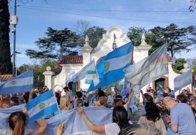 Oposição vence eleições legislativas na Argentina