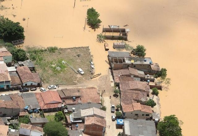 Chuvas na Bahia: sobe para 164 número de cidades em estado de emergência
