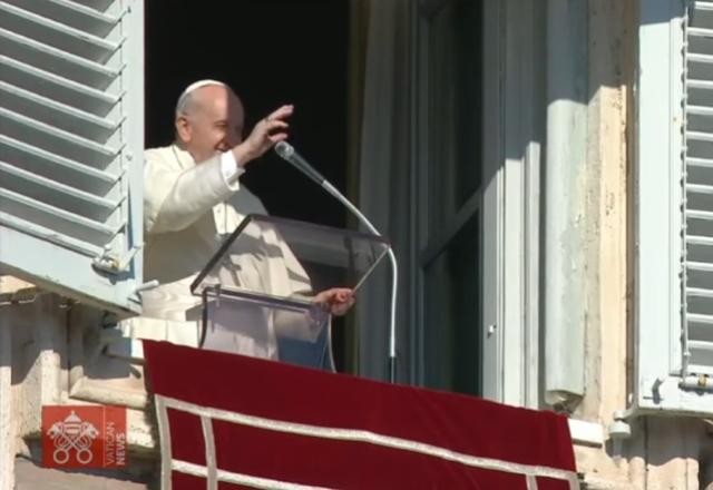 Papa inclui Brasil nas orações após inundações; veja vídeo