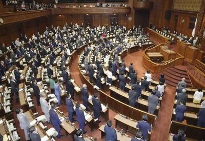 Japão aumenta idade mínima de consentimento sexual de 13 para 16 anos