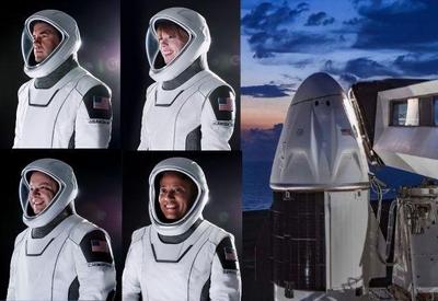 Space X, de Elon Musk, faz primeira viagem espacial com turistas