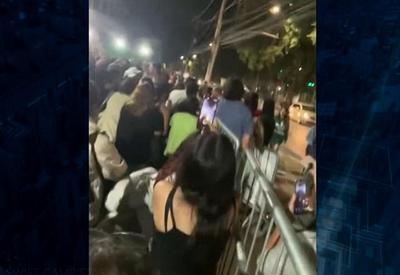 SP: fãs de Taylor Swift e cambistas brigam em fila para compra de ingressos