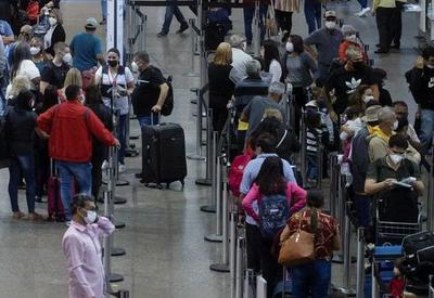 Mau tempo provoca cancelamento de mais de 100 voos nos aeroportos do Brasil