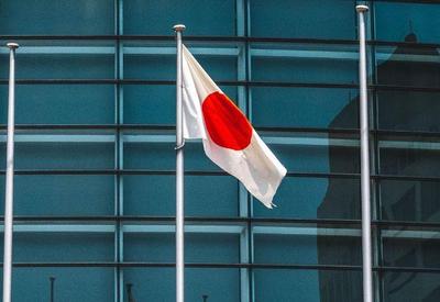 Japão suspende exportação de aço e aeronaves com destino à Rússia