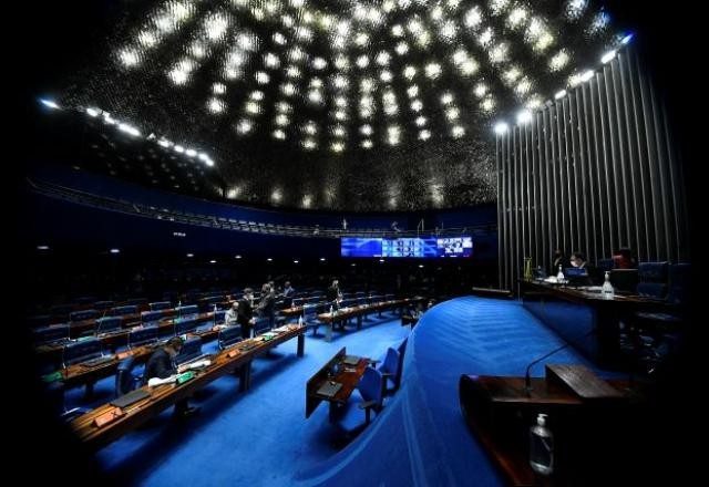 Senado aprova em 1º turno PEC que abre espaço para auxílio emergencial