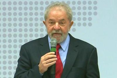 Polícia Federal pede para adiar depoimento de Lula no processo sobre triplex de Guarujá