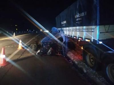 Acidente em estrada deixa um morto e ferido no Paraná