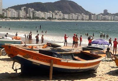 Descubra o paraíso na orla do posto 6 em Copacabana
