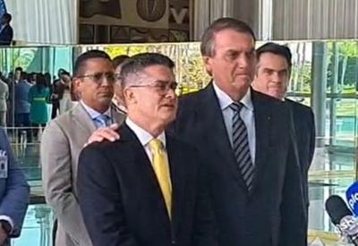 Prefeitos de Manaus e Sorocaba oficializam apoio a Jair Bolsonaro