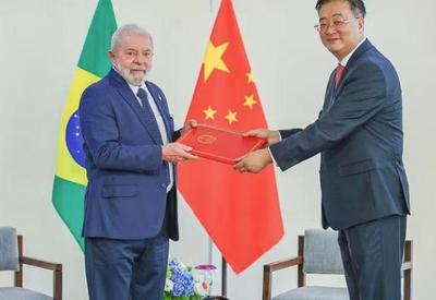 Lula viaja à China para retomar o protagonismo internacional do Brasil