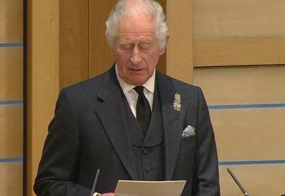Rei Charles III discursa ao Parlamento da Escócia antes de vigília em St. Giles