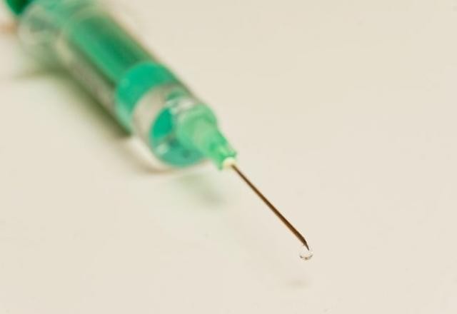 Ministério da Saúde encomenda 30 milhões de seringas para janeiro