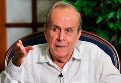 Ricardo Alarcón, ex-chanceler cubano próximo a Fidel Castro, morre aos 84 anos