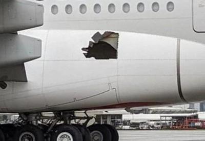 Avião da Emirates voa quase 14 horas com buraco na fuselagem