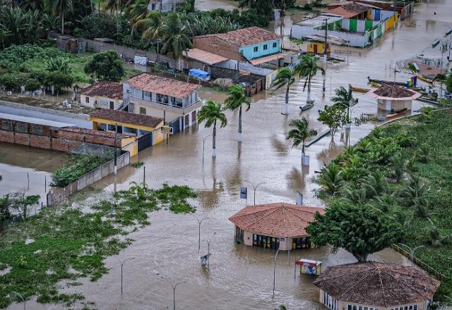 Defesa Civil confirma três mortes e quase 12 mil desabrigados em Alagoas