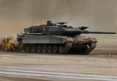Resistência da Alemanha em enviar tanques à Ucrânia provoca crise de confiança