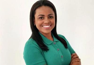 Filha de Fernandinho Beira-Mar inicia mandato como vereadora