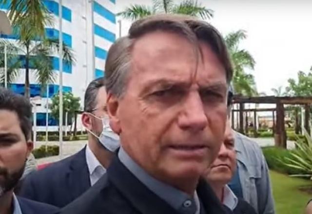 Bolsonaro anuncia que 11 ministros deixarão o governo em março