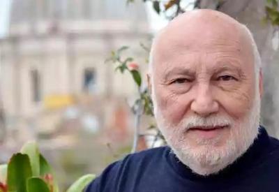 Sociólogo Domenico De Masi morre aos 85 anos