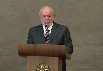 Poder Expresso: Lula chora em discurso de diplomação