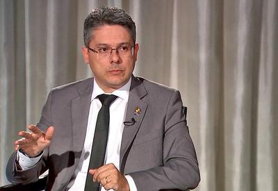 Senador Alessandro Vieira decide se filiar ao PSDB