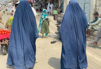 Talibã proíbe mulheres de praticar esportes