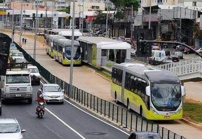Motoristas de ônibus fazem 2º dia de greve do transporte público de BH